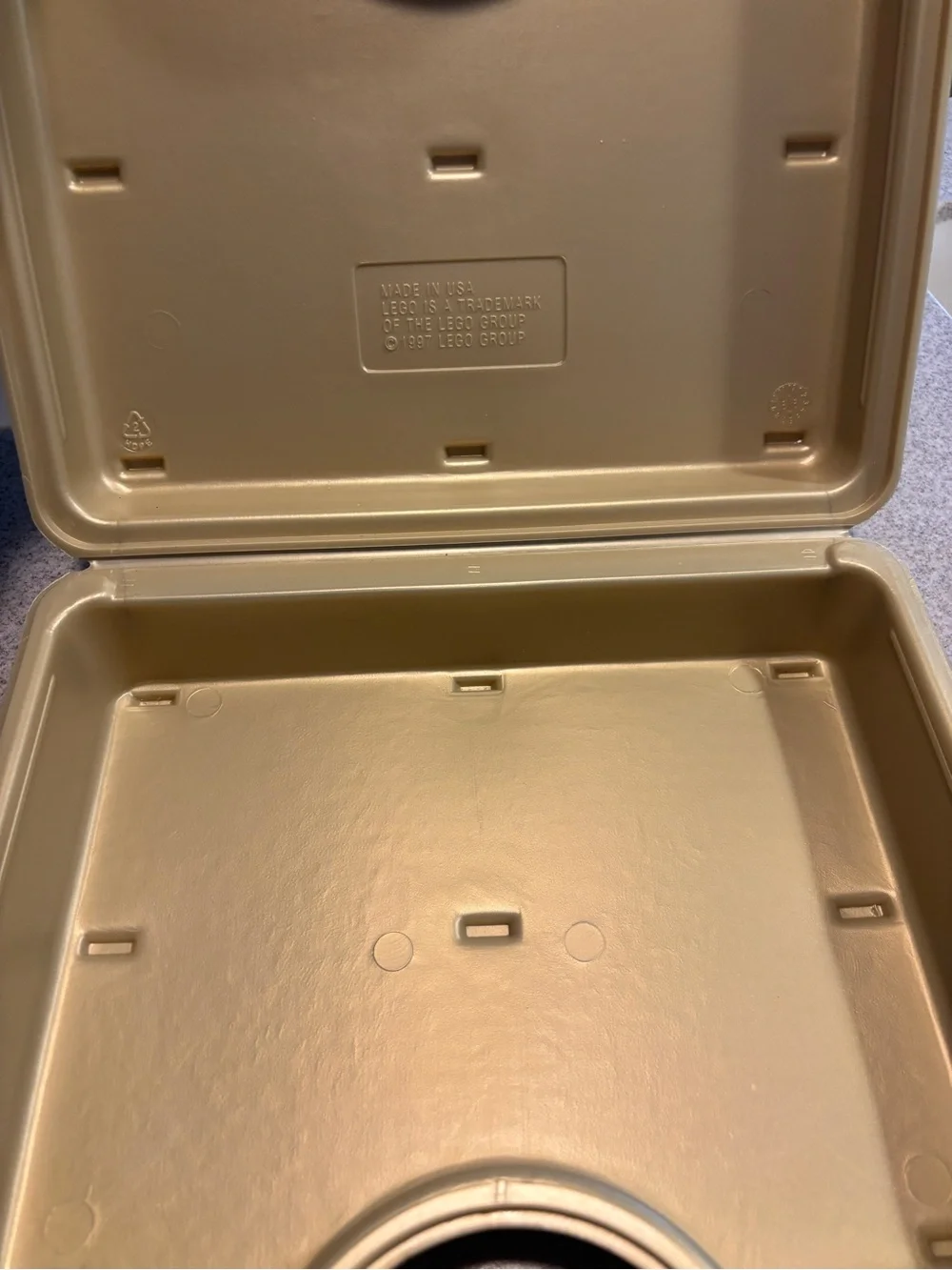 Vintage 1997 LEGO Metallic Gold Carrying Case Storage Box Container excellent